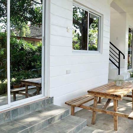 Bed and Breakfast Location One Eighty Bangcusay Экстерьер фото