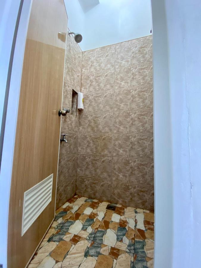 Bed and Breakfast Location One Eighty Bangcusay Экстерьер фото